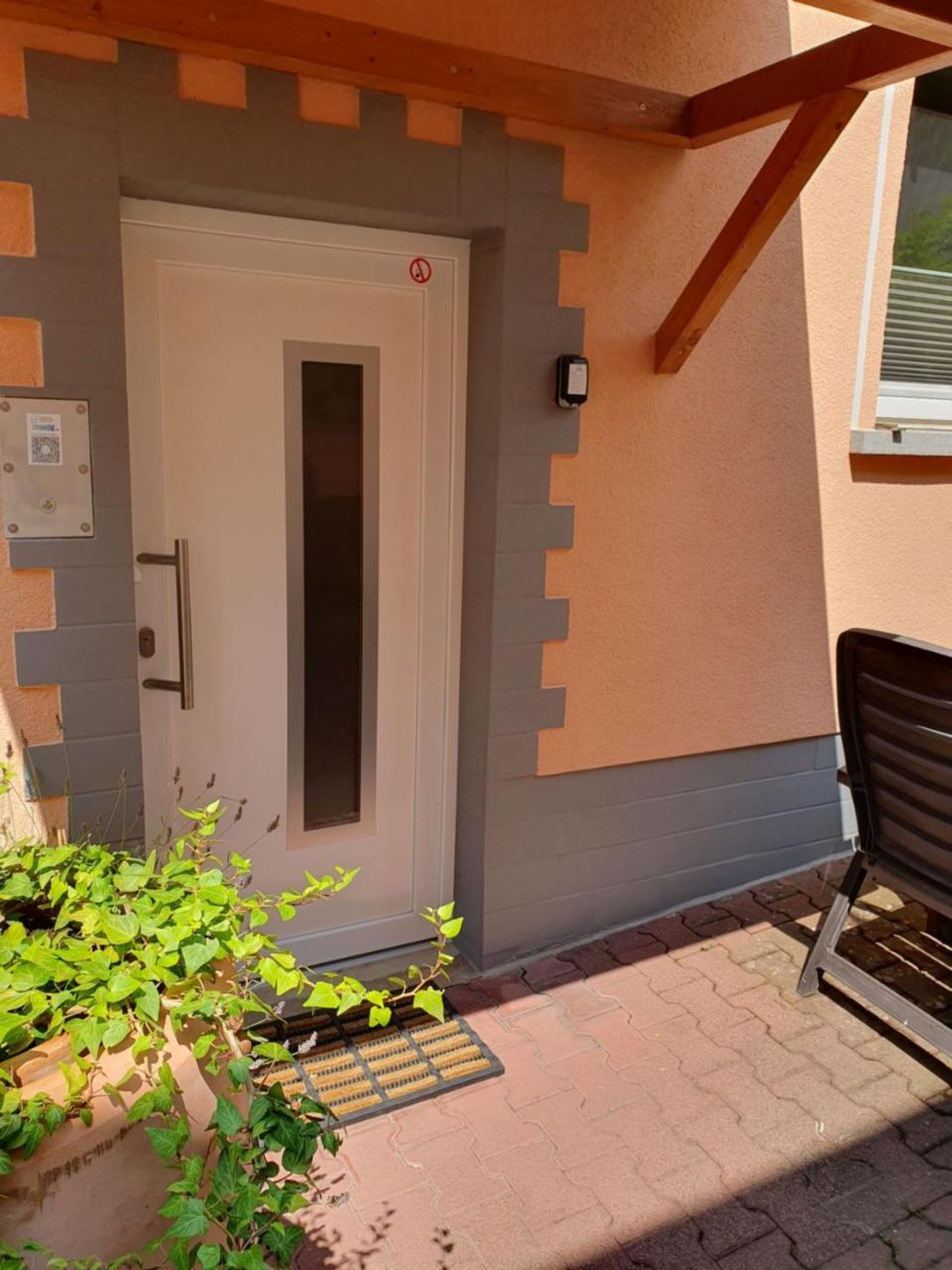 Villa Haus Zwanzig Weisel Exterior foto